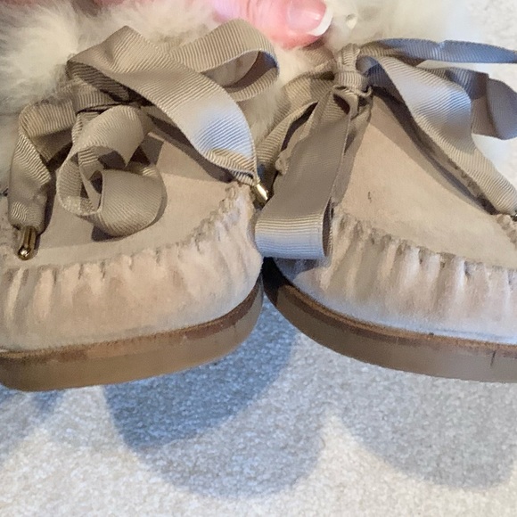 Tory Burch Aberdeen Slipper. Split Suede / Rabbit Fur - Picture 4 of 8